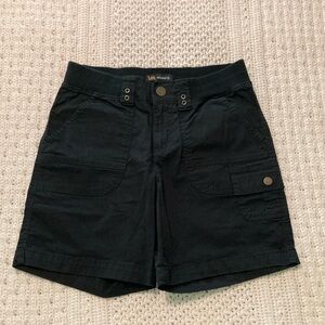 Lee Black Cargo Shorts with Sturdy Cotton Fabric